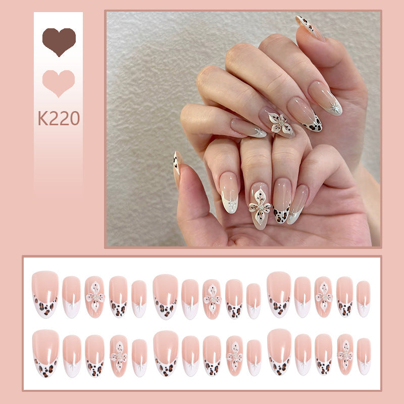 Art Nail Set with unique floral decorations and elegant design Kalsten