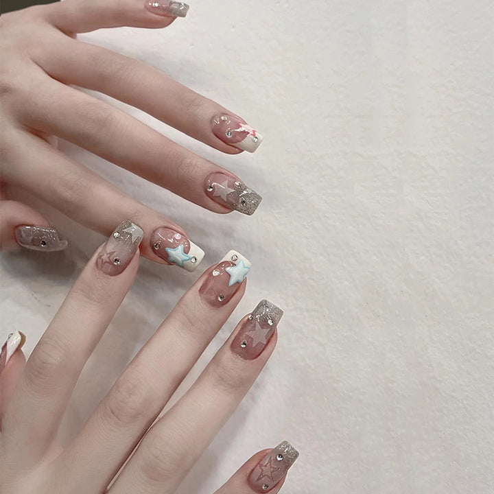 Nail art with sparkling accents Kalsten