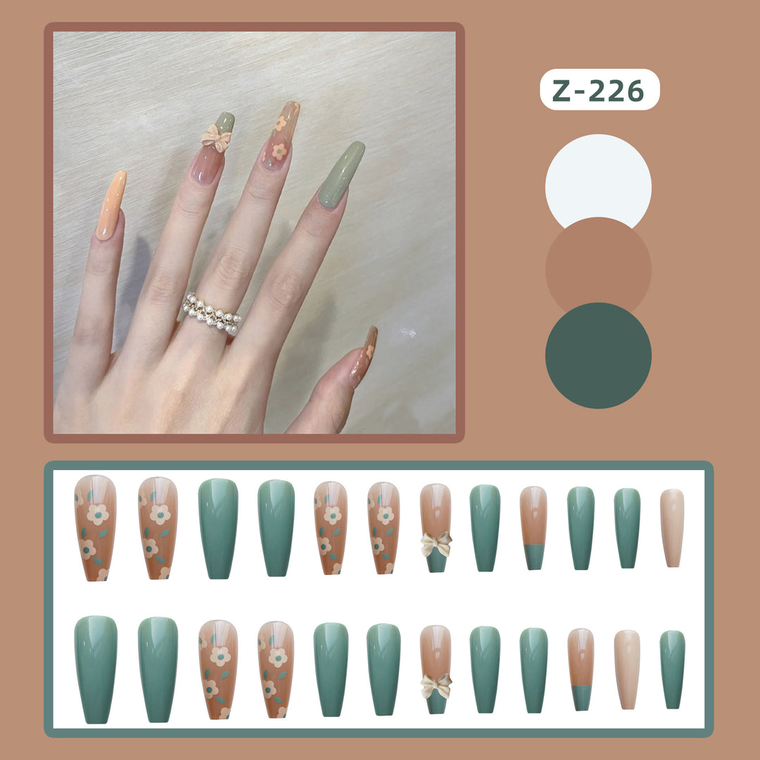Floral Accent Press-On Nail Art