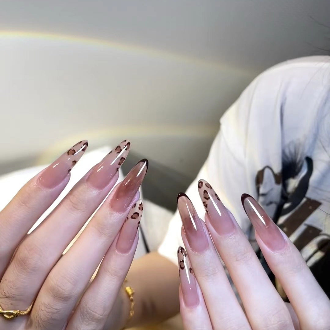 Elegant Animal Print Press-On Nail Set