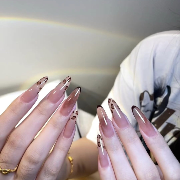 Elegant Animal Print Press-On Nail Set