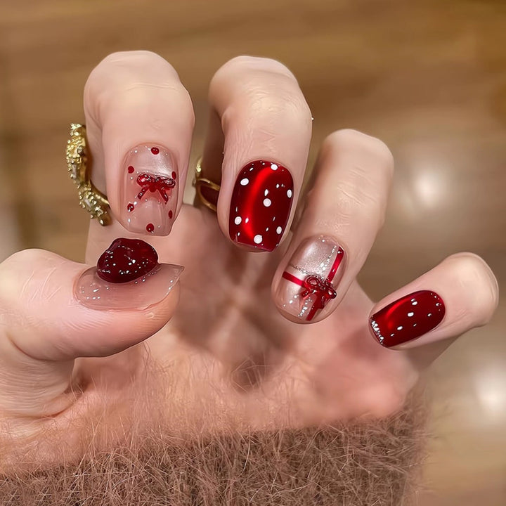 Artistic Ocean-Inspired Press-On Nail Design Kalsten