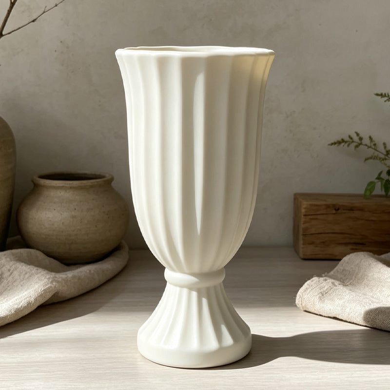 Majestic Ribbed Decorative Vase Kalsten