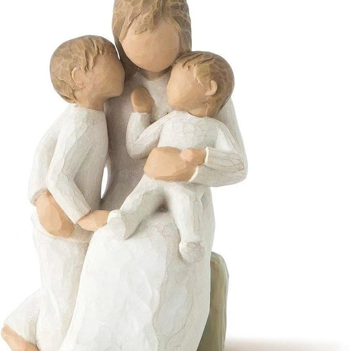 Family Bonding Figurine Kalsten
