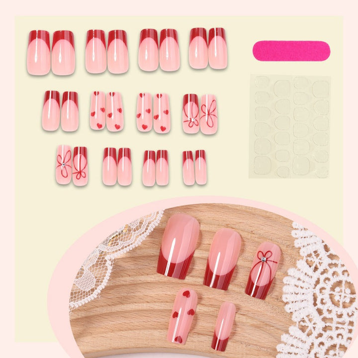 Artificial nail set with stylish hearts and elegant accents Kalsten