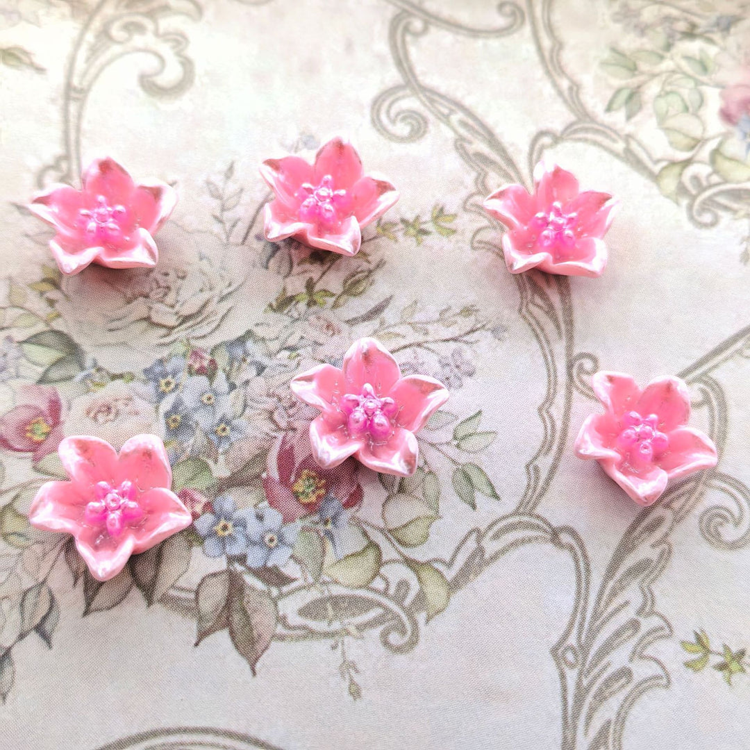 Decorative flower appliqués Kalsten