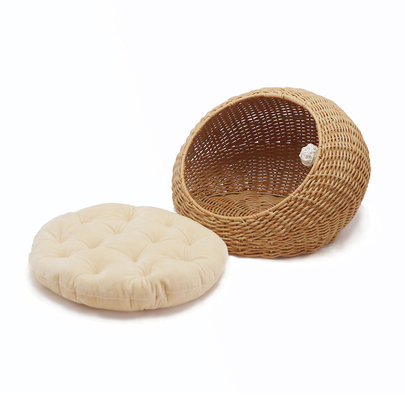 Cozy cat bed made of woven natural material Kalsten
