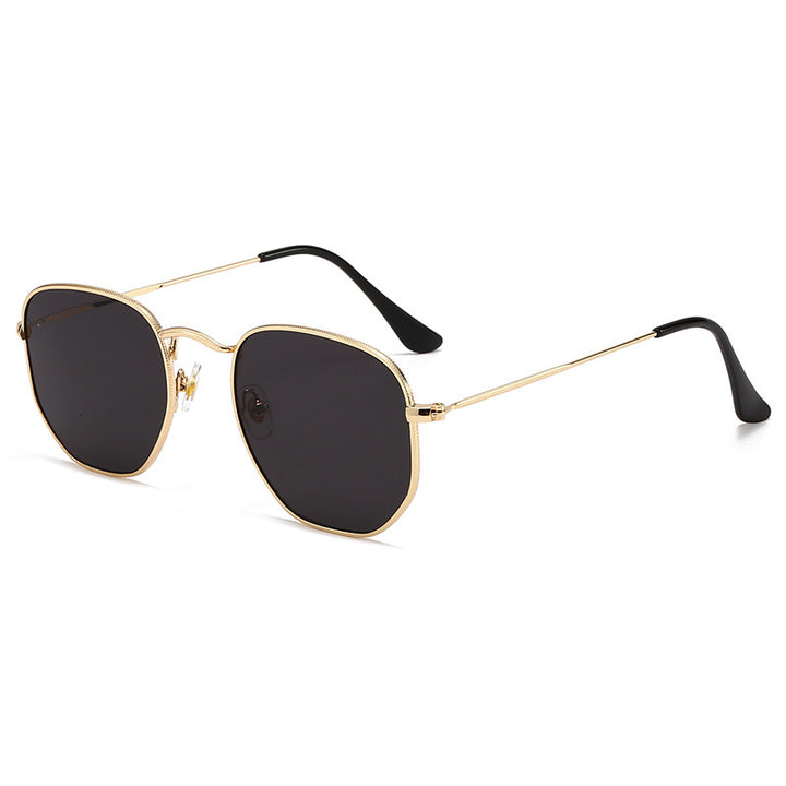 Women Oversized Sunglasses with elegant golden metal frame and solid UV protection Kalsten