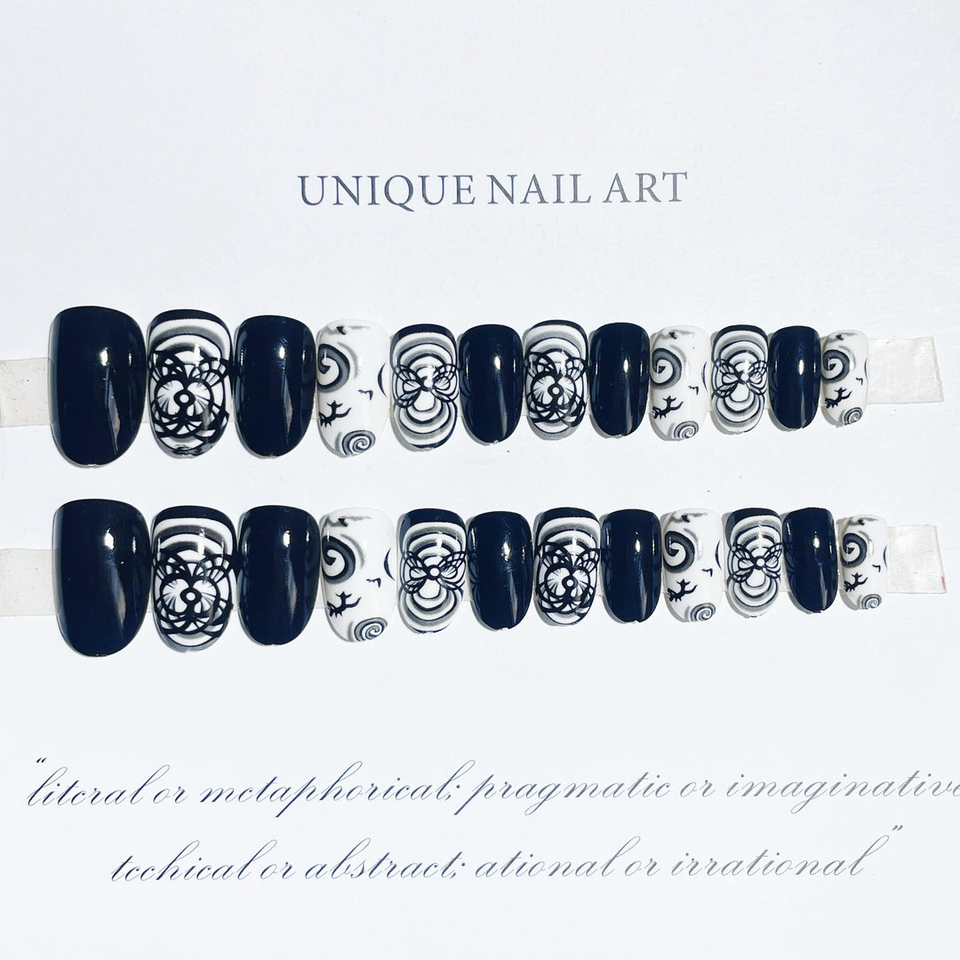 Artistic Patterned Press-On Nail Set