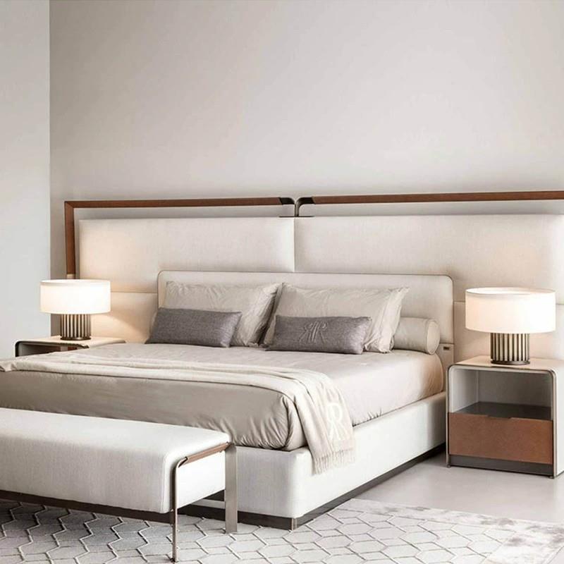Elegant Round Table Lamp