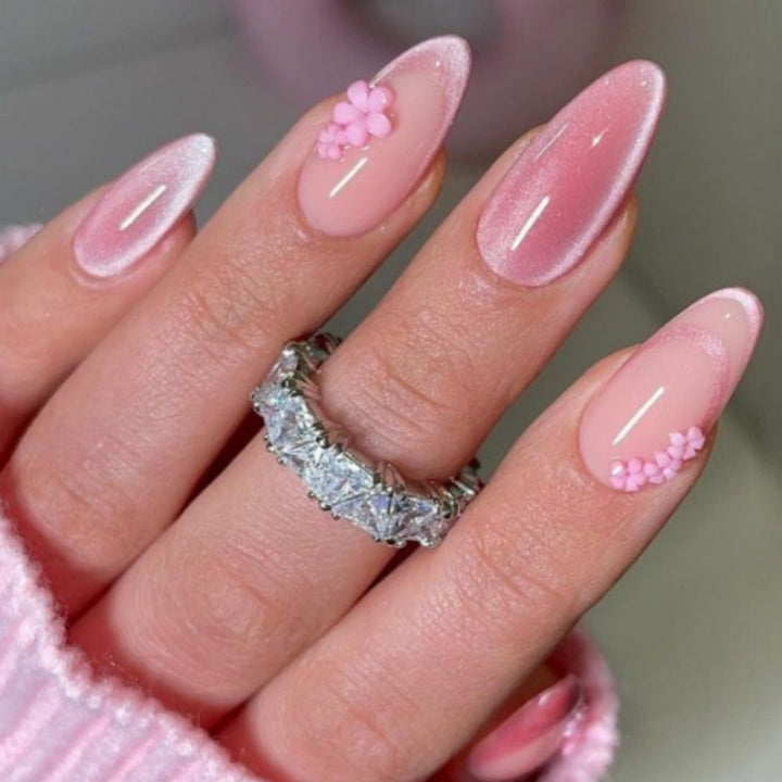 Floral Accent Almond-Shaped Press-On Nails Kalsten