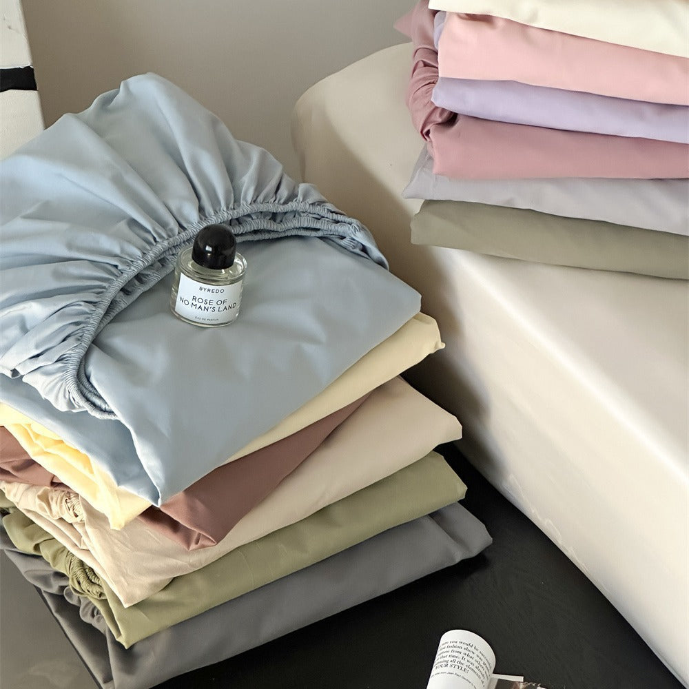 Fitted sheet set with pillowcases made of extra soft cotton jersey and deep hem