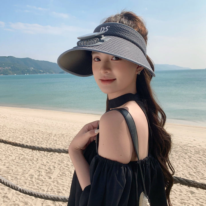 adjustable sun visor with integrated mini fan and UV protection Kalsten