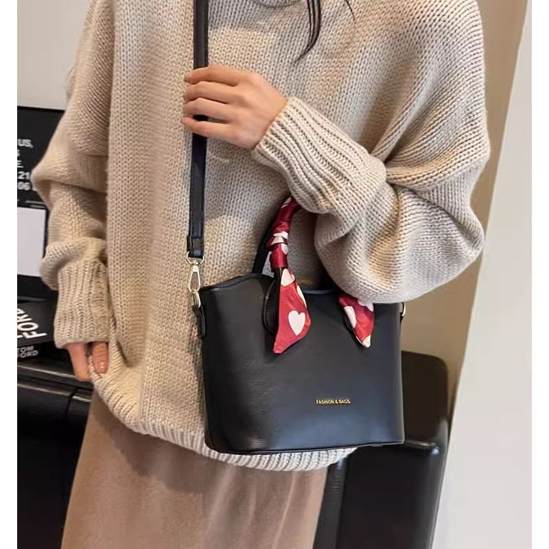 Elegant Mini Handbag Kalsten