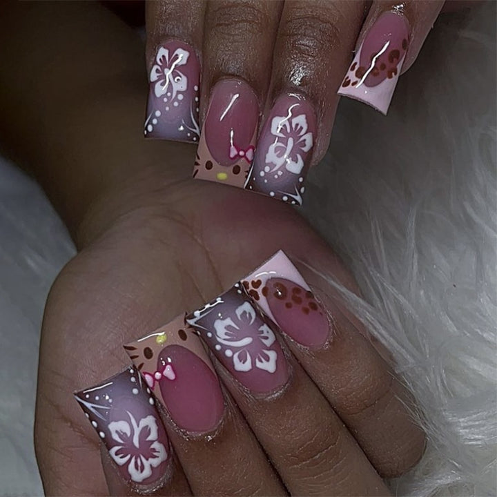 Artistic nail designs with floral accents Kalsten 1789124010