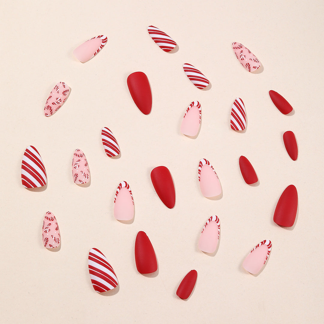 Holiday-Themed Nail Art Kalsten