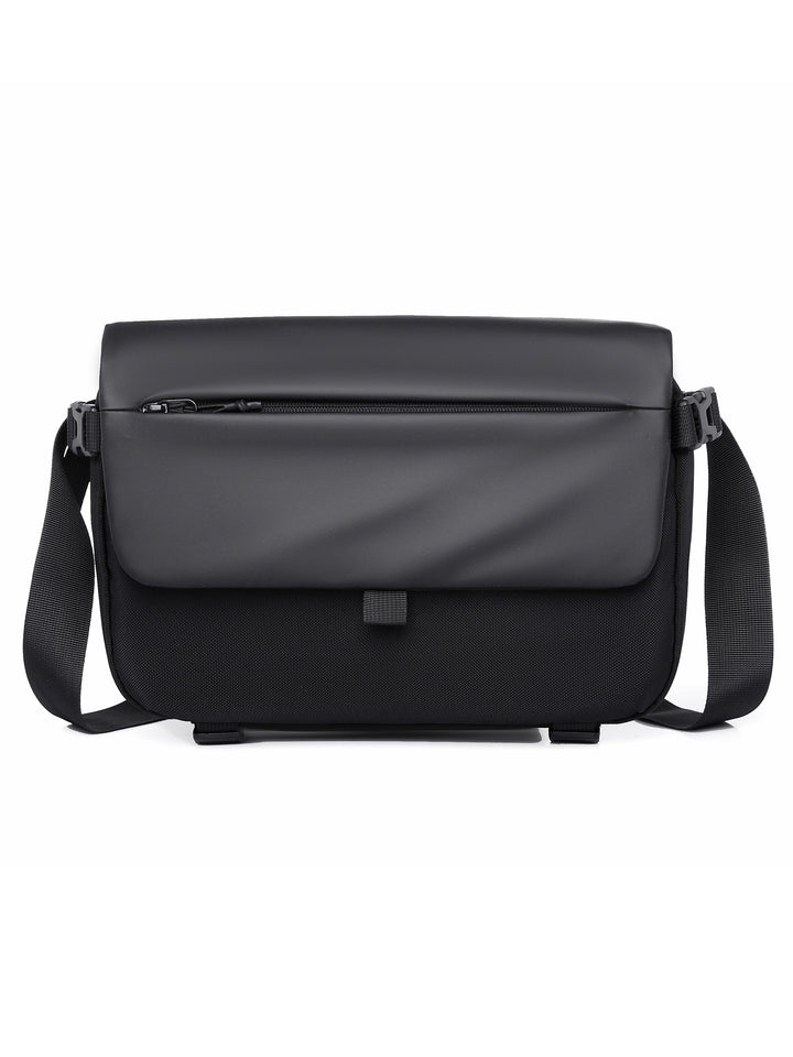 Messenger bag with versatile compartments and water-repellent material Kalsten
