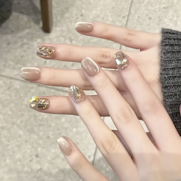 Elegant Nail Art with Glamorous Accents Kalsten