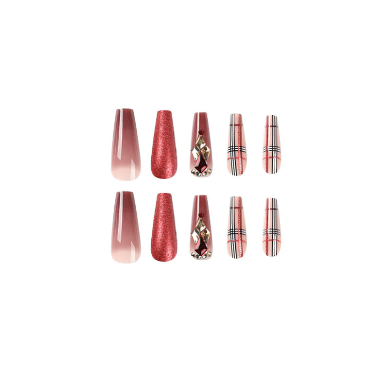 Glamorous stiletto nails with extravagant design and glitter accents Kalsten