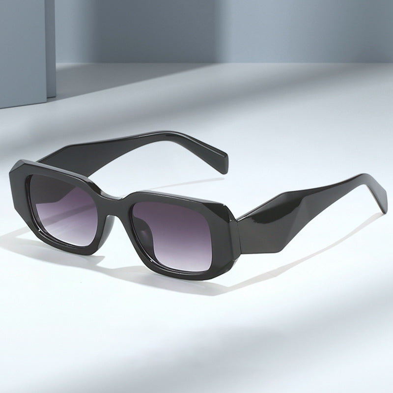 Women extravagant sunglasses in modern tortoise style Kalsten
