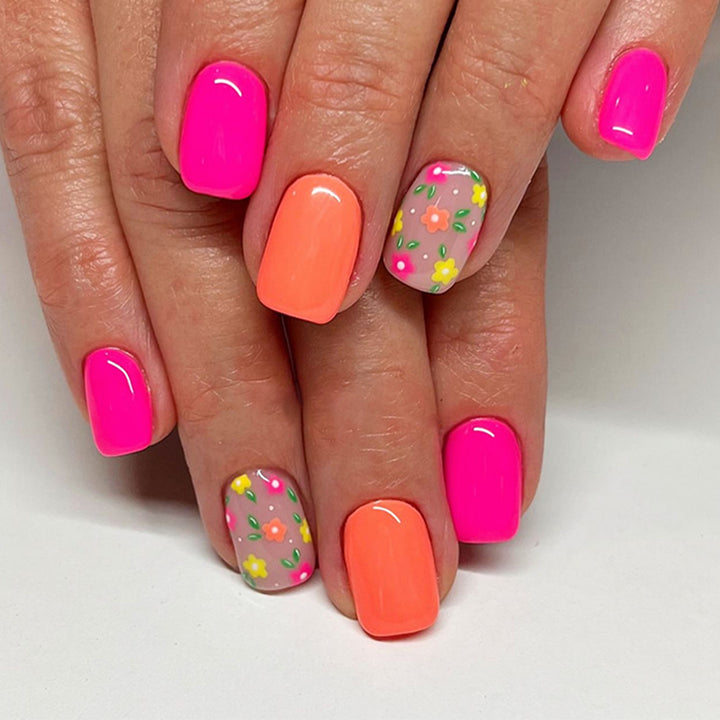 Artful Nail Art with Lively Floral Accents Kalsten