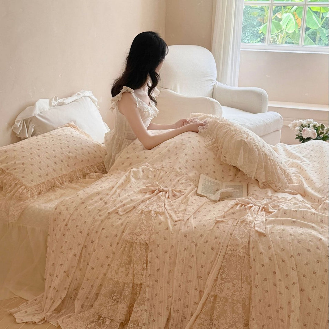 Vintage-inspired bedding set with pleated bedspread and delicate lace trim