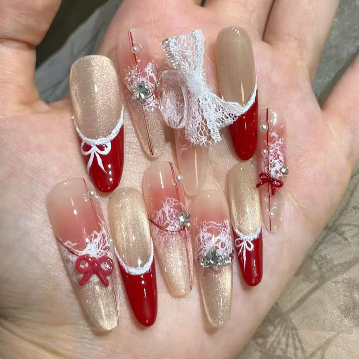 Artificial nail set with versatile and elegant design elements Kalsten
