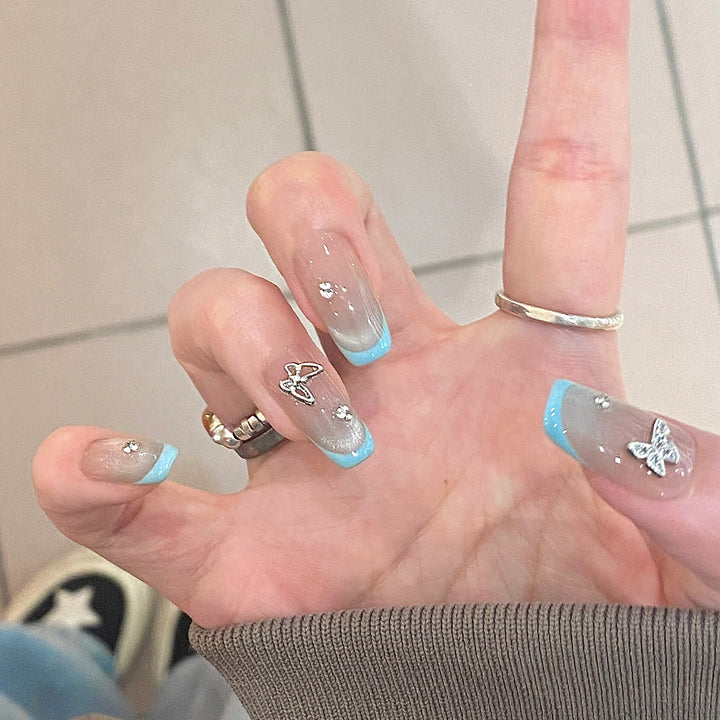 Artificial nail art with modern accents Kalsten