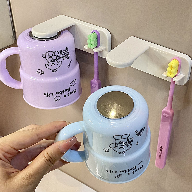Wall-mounted cup holder with creative and playful design Kalsten