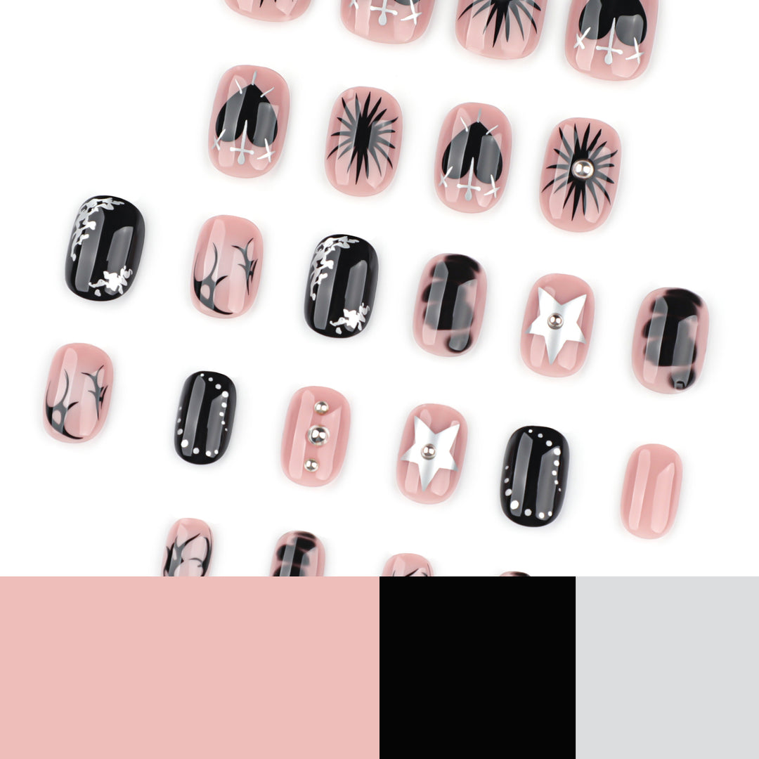 Artful nail design with elegant black and white design Kalsten
