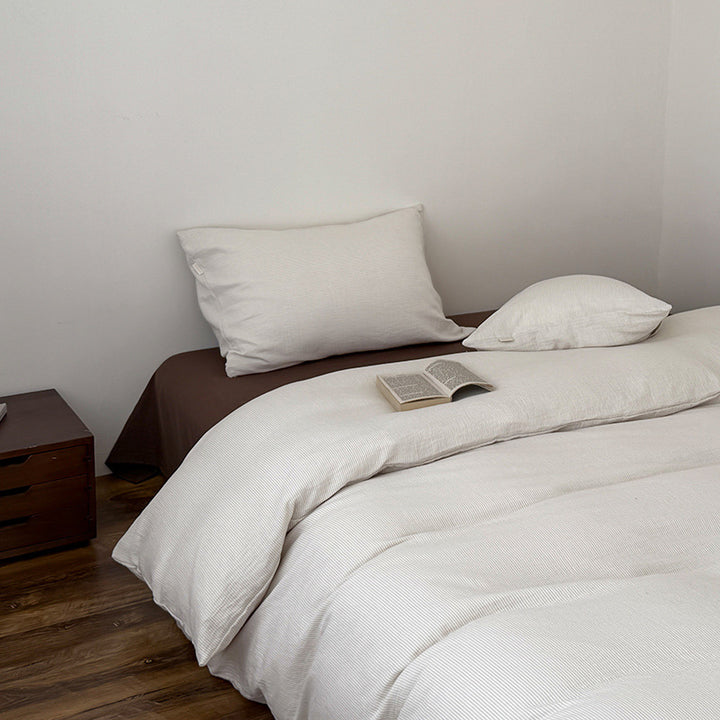 Breathable duvet cover and pillow set made of cotton-linen with fine texture