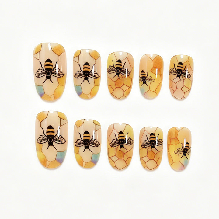 Artistic Bee-Themed Press-On Nail Art Set Kalsten