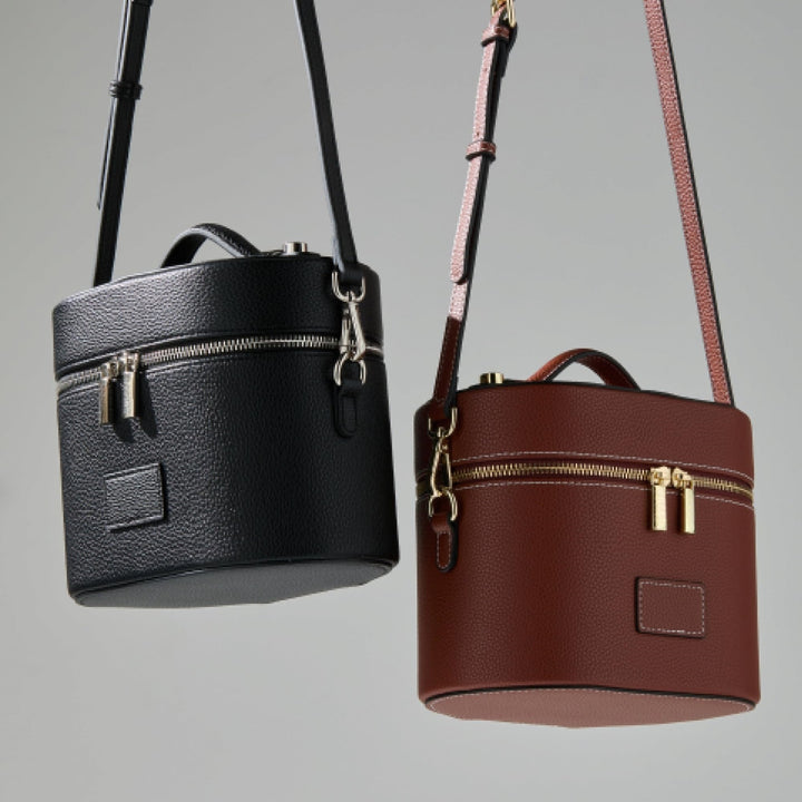 Elegant and Compact Cosmetic Bag Kalsten