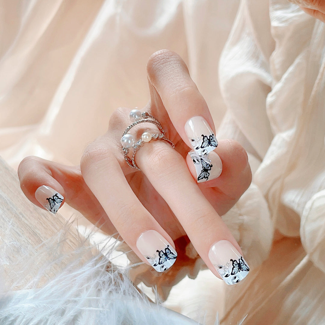 Butterfly Design Press-On Nail Set