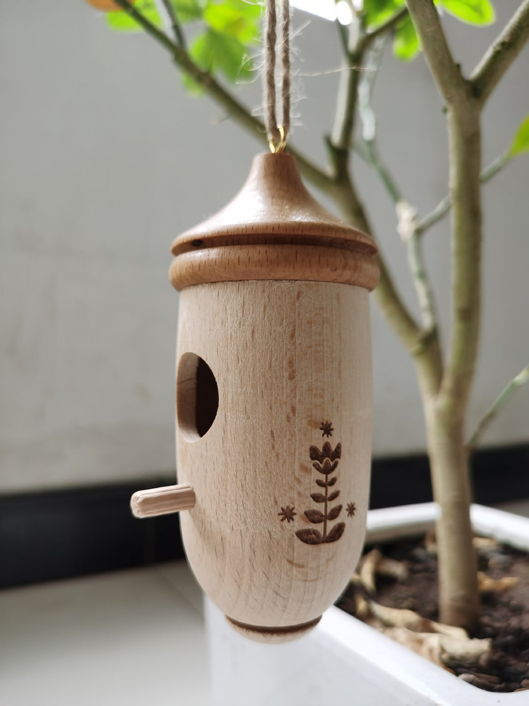 Decorative Wooden Bird Feeder