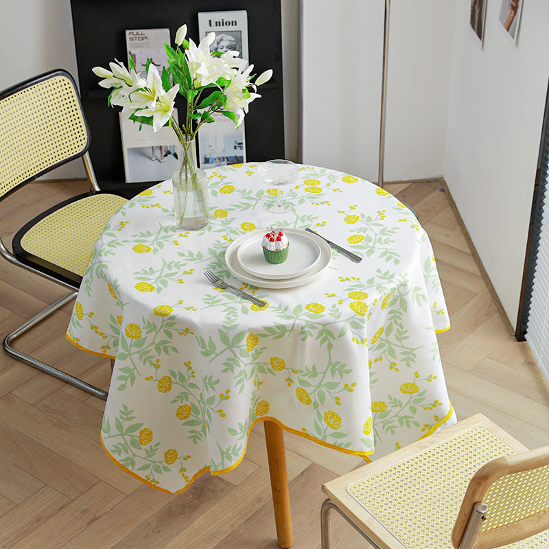 Rectangular tablecloth with botanical orange berry print and contrasting hem piping Kalsten