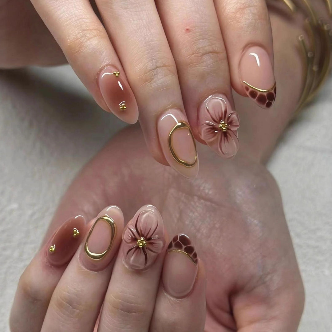 Elegant Floral Accent Press-On Nail Art Kalsten
