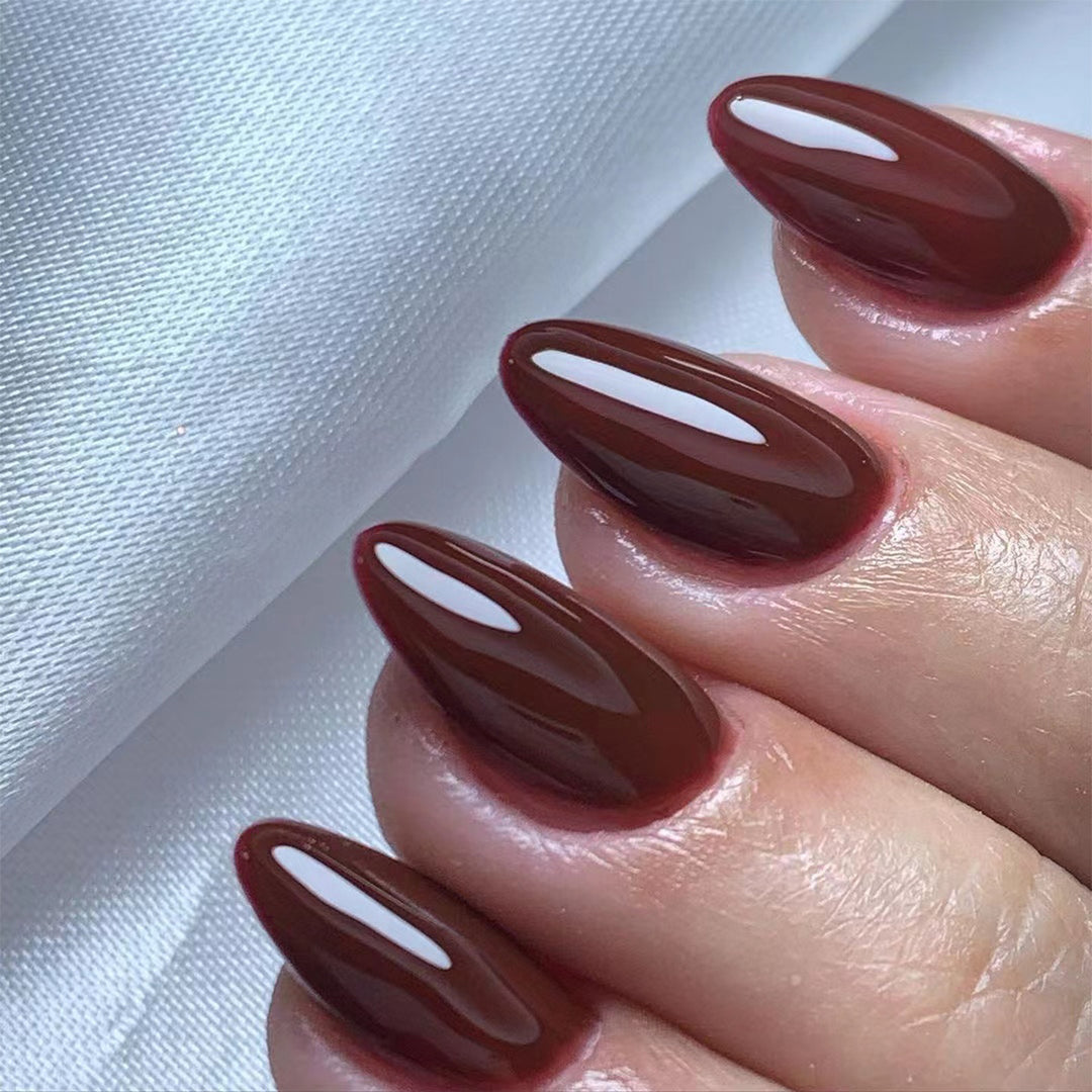 Elegant Nail Art with Gloss Finish Kalsten