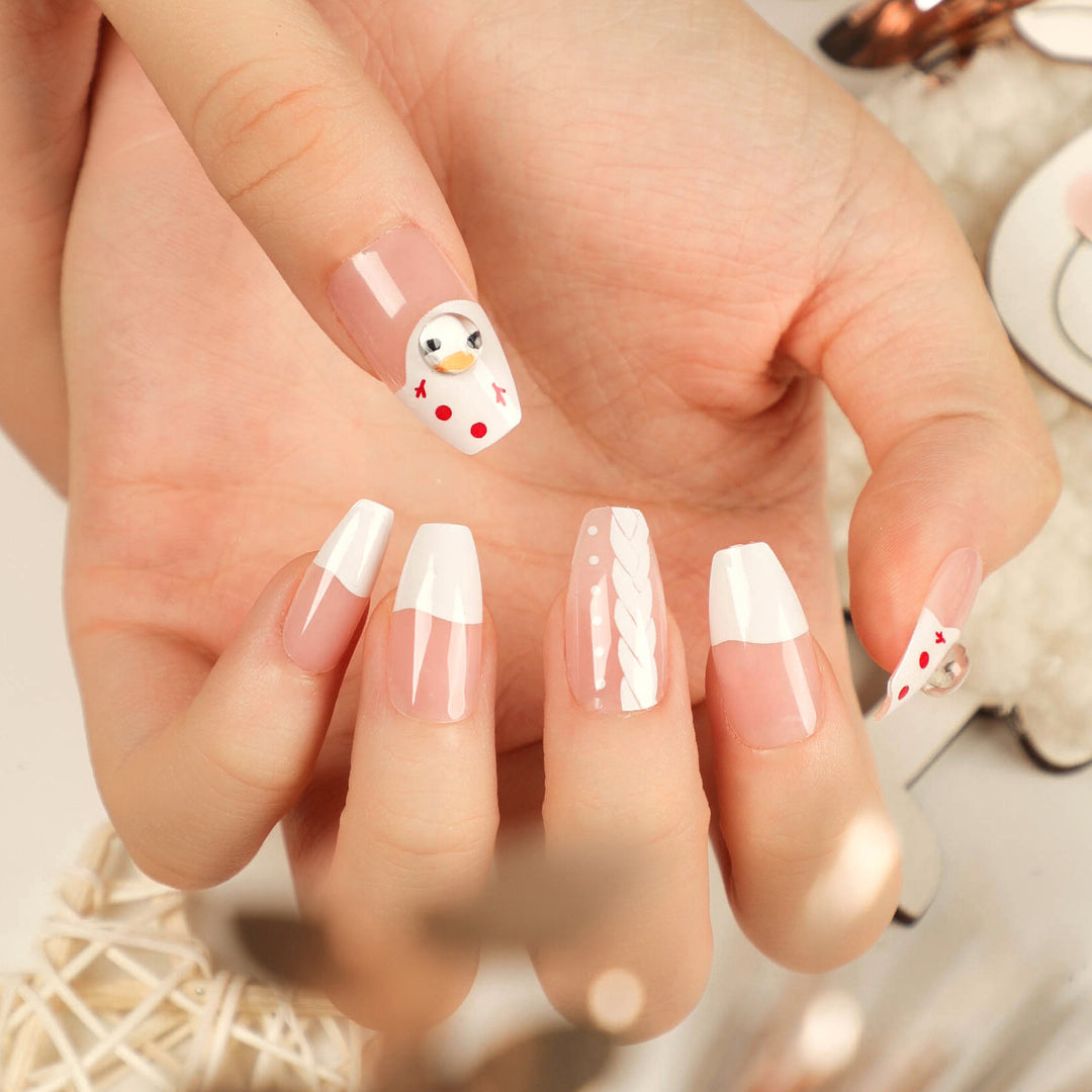 Artful Nail Art in Festive Winter Design Kalsten