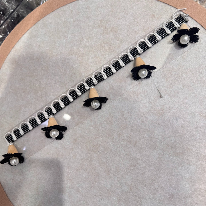 Elegant and Playful Lace Trim Kalsten