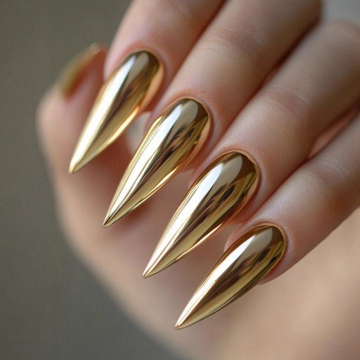 Creative and Glamorous Art Nails Kalsten