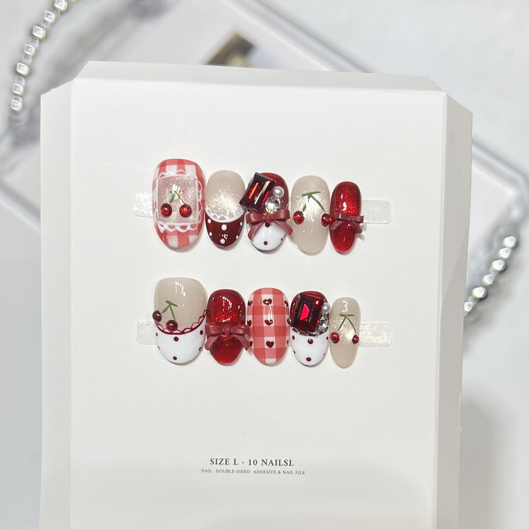 Premium Press-On Nail Art Set with Elegant Heart & Leaf Design Kalsten