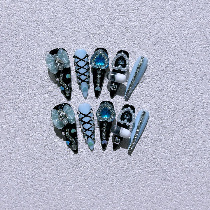 Glamorous Nail Art Extensions
