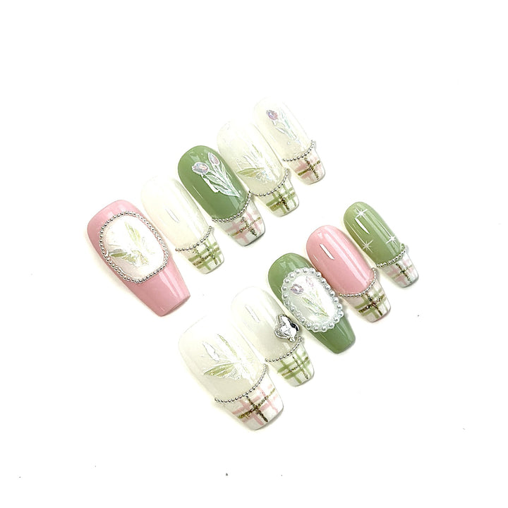 Artistic Floral Press-On Nail Set  1791773346