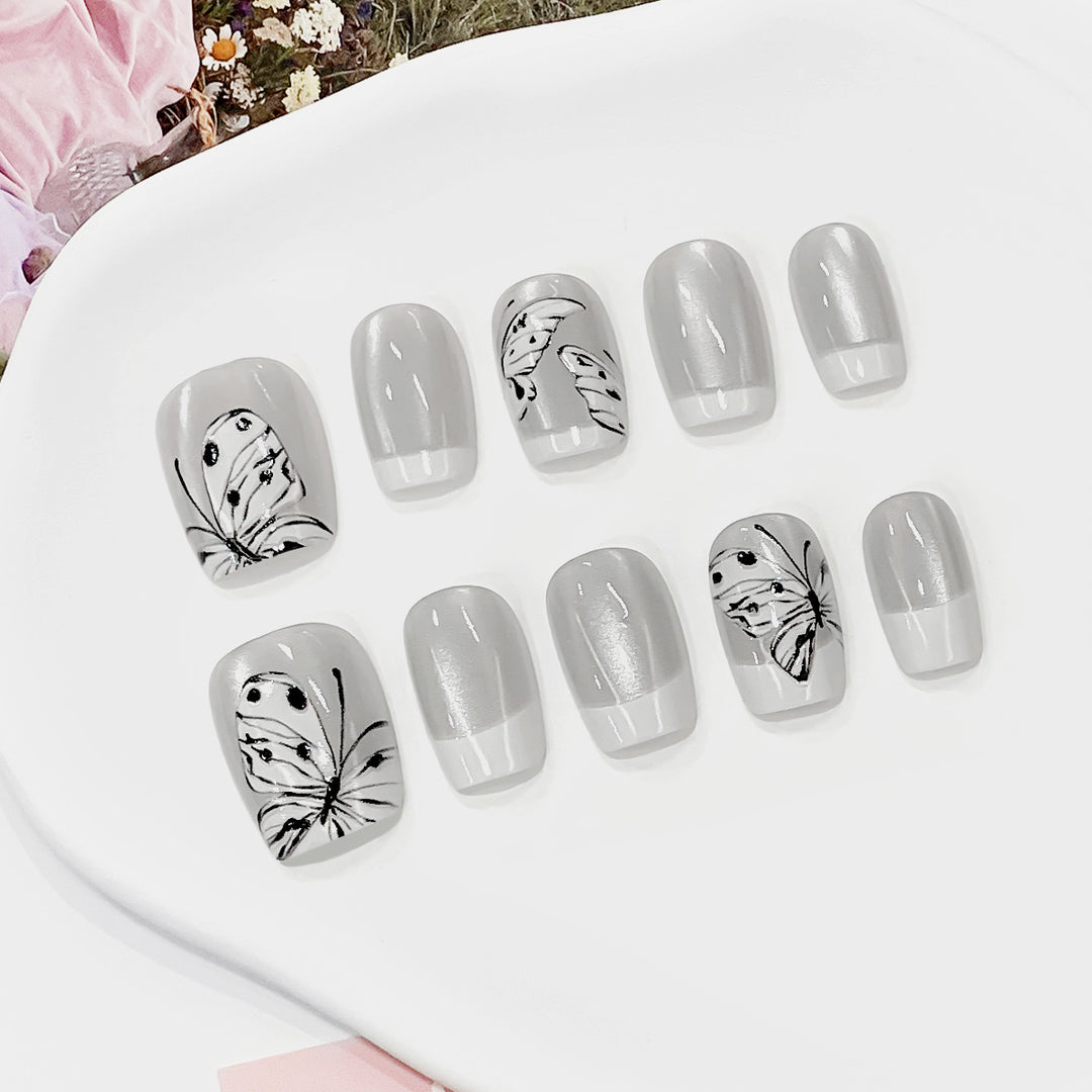 Artfully designed artificial nails Kalsten
