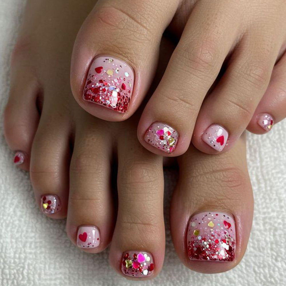 Nail art with sparkling hearts Kalsten