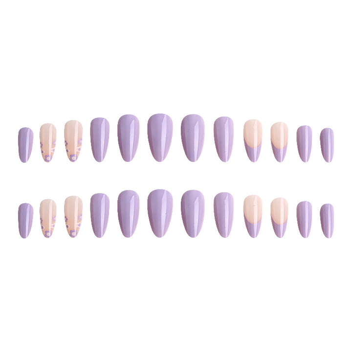 Elegant artificial nails with modern accents Kalsten