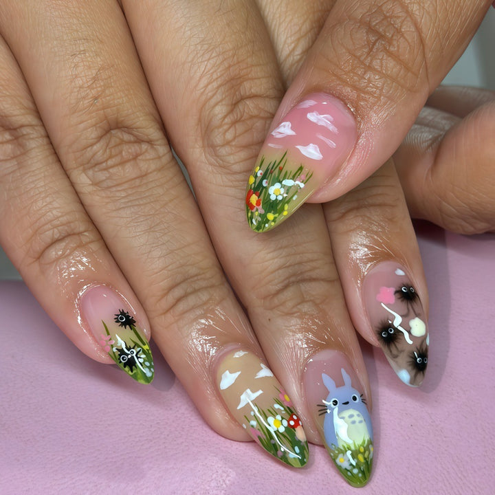 Fantasy animal and flower motifs artificial nails Kalsten