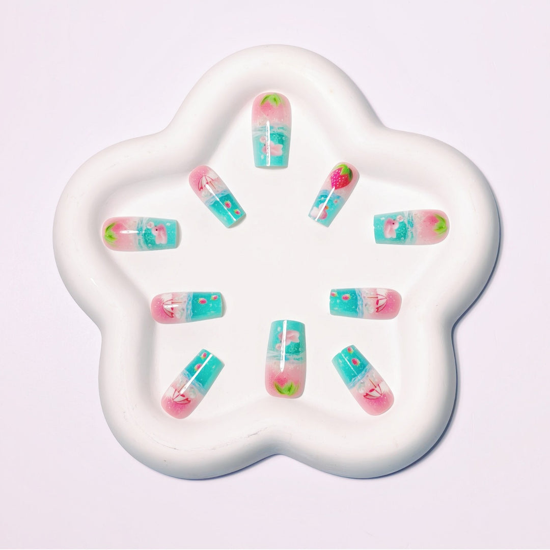 Artistic Summer-Themed Nail Art Kalsten