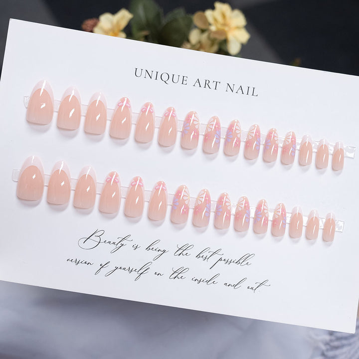 Elegant Articulated Press-On Nail Set